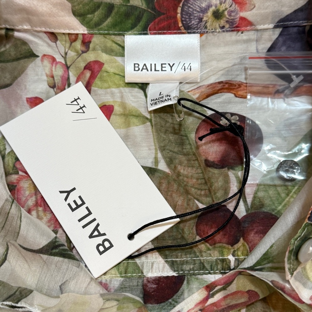 Bailey 44 Multicolor Tropical Bird Floral Button Down Shirt - Picture 5 of 10